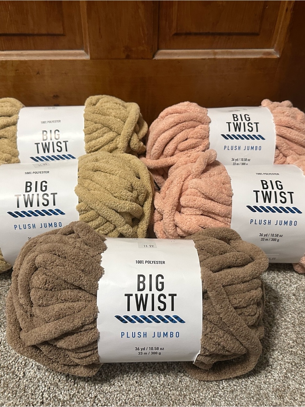 Big Twist Plush Jumbo Yarn - Brown and Blush Multipack